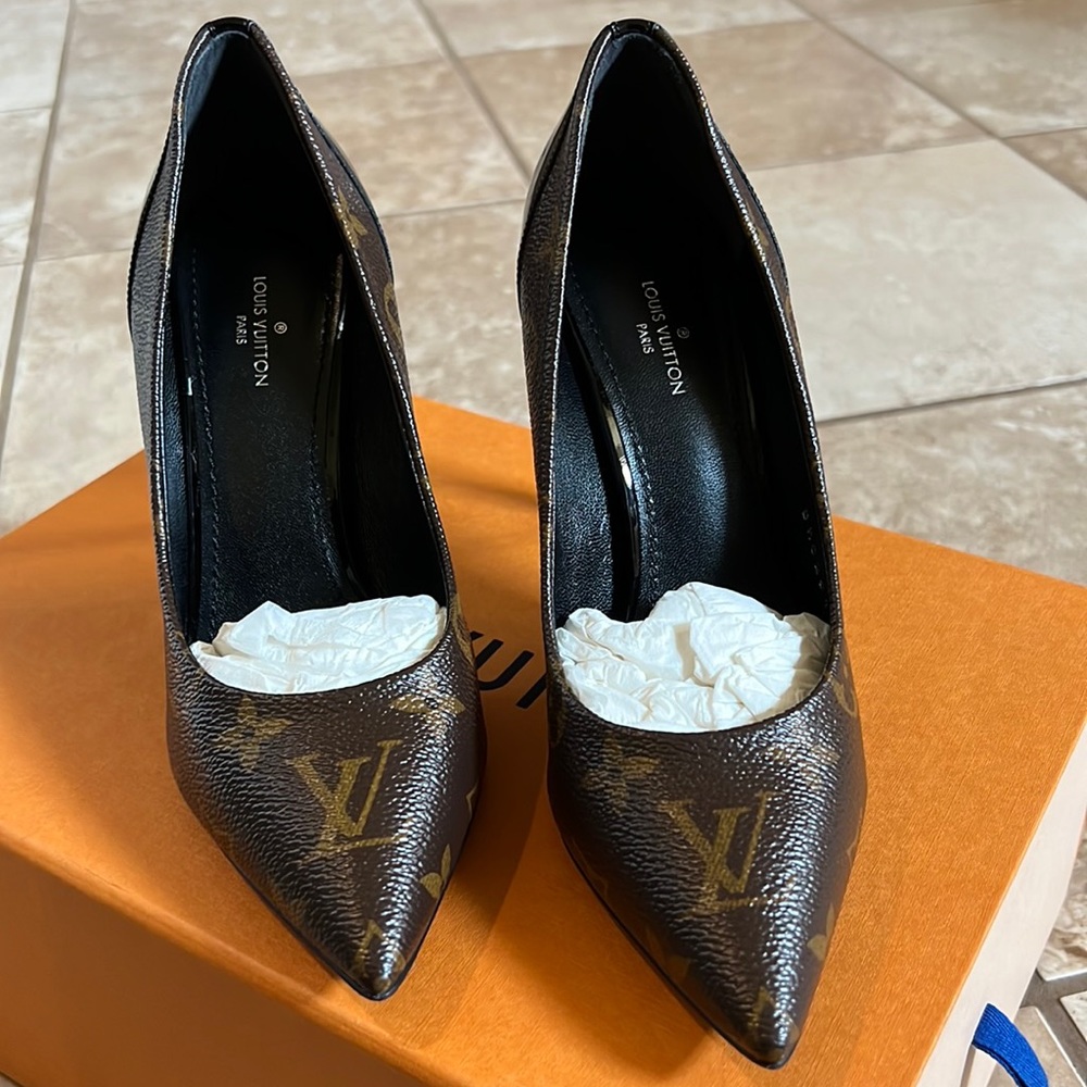 Louis Vuitton CHERIE PUMP